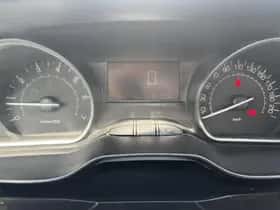 Peugeot 208 (2016) thumbnail 12