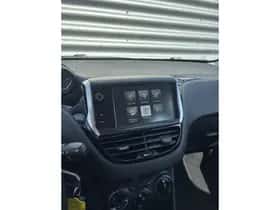 Peugeot 208 (2016) thumbnail 14