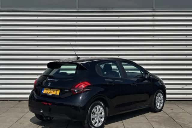 Peugeot 208 (2016) thumbnail 3