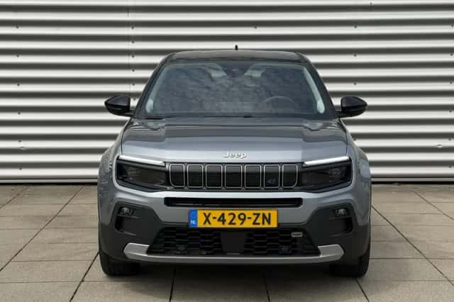 Jeep Avenger (2024) thumbnail 2