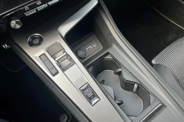 Peugeot 408 (2025) thumbnail 17