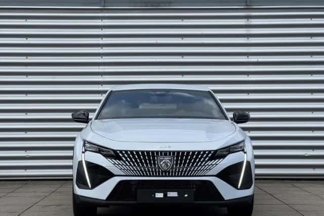 Peugeot 408 (2025) thumbnail 3