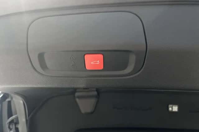 Peugeot 408 (2025) thumbnail 24