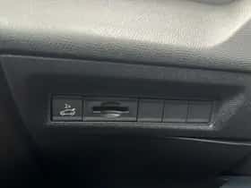 Peugeot 408 (2025) thumbnail 10