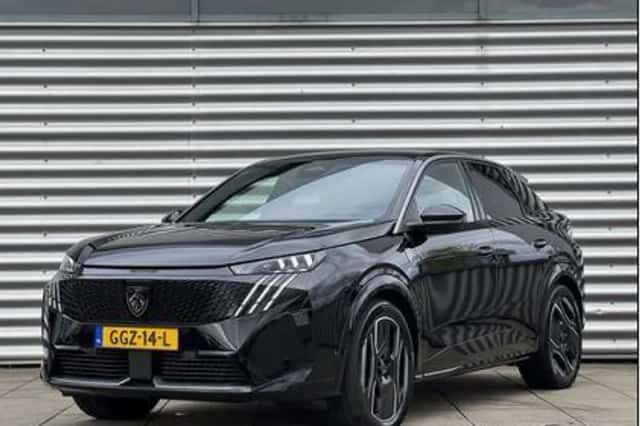 Peugeot e-3008 (2024) thumbnail 11