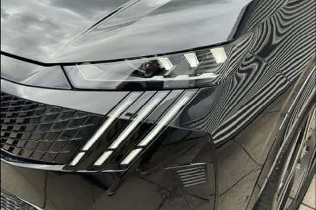 Peugeot e-3008 (2024) thumbnail 12