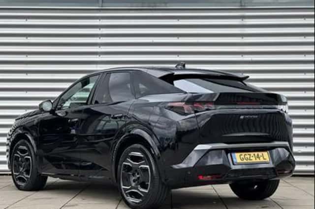 Peugeot e-3008 (2024) thumbnail 6