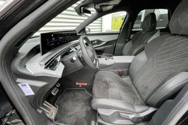 Peugeot e-3008 (2024) thumbnail 6