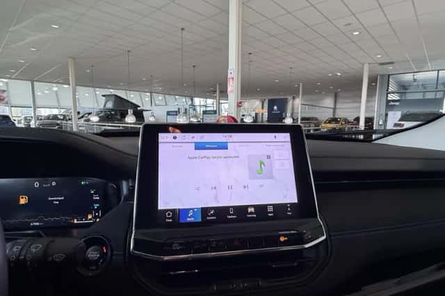 Jeep Compass (2023) thumbnail 11