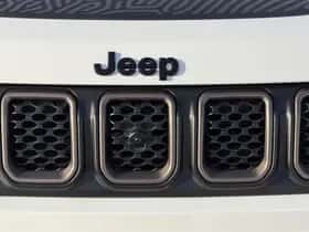 Jeep Compass (2023) thumbnail 12