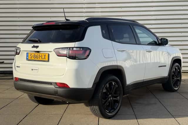Jeep Compass (2023) thumbnail 4