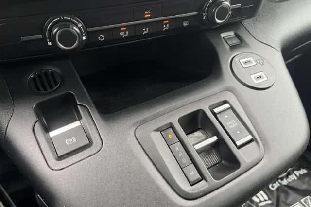 Opel Combo (2024) thumbnail 20
