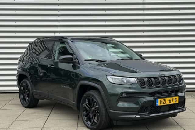 Jeep Compass (2025) thumbnail 3
