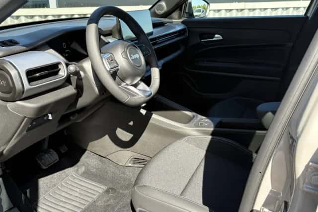 Jeep Avenger (2026) thumbnail 8