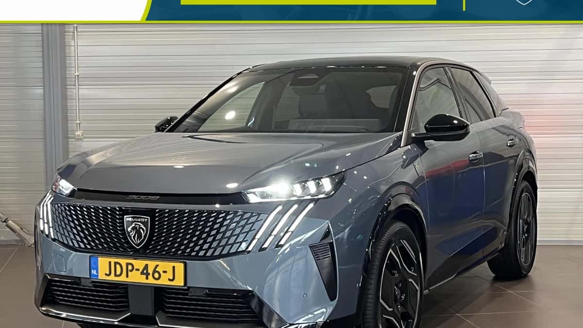 Peugeot e-3008 (2025) — foto 1