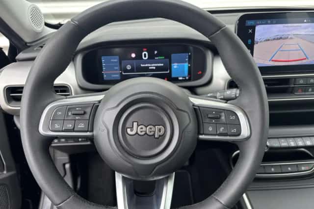 Jeep Avenger (2024) thumbnail 12