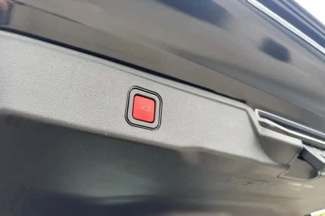 Jeep Avenger (2024) thumbnail 24