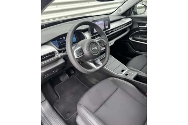 Jeep Avenger (2024) thumbnail 8