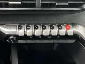 Peugeot 5008 (2022) thumbnail 13