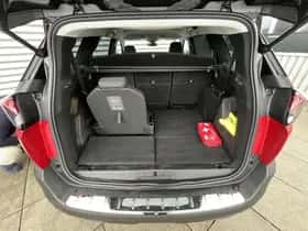 Peugeot 5008 (2022) thumbnail 15