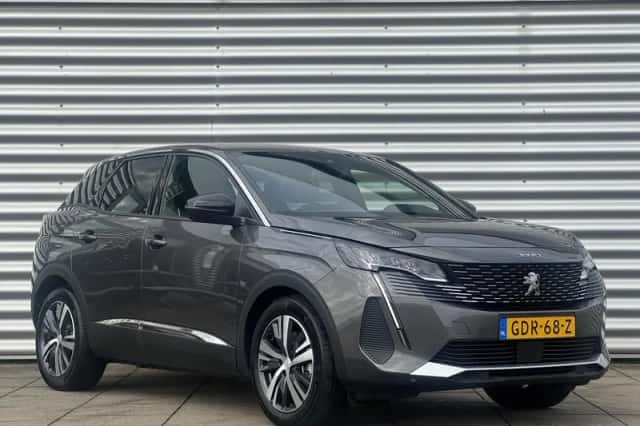Peugeot 3008 (2024) thumbnail 3
