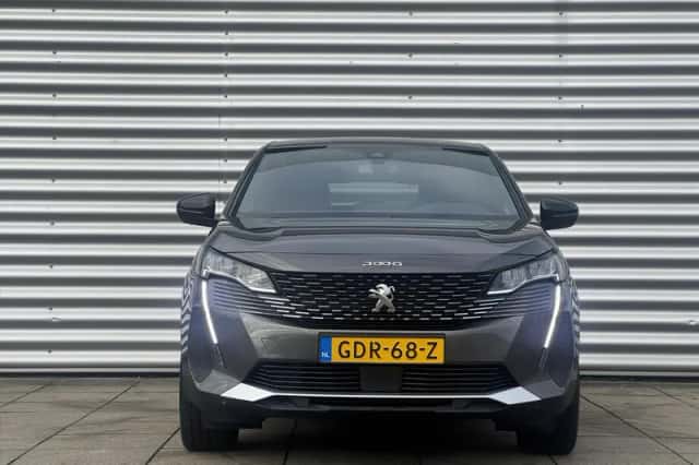 Peugeot 3008 (2024) thumbnail 3