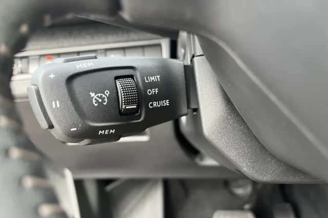 Peugeot 3008 (2024) thumbnail 28