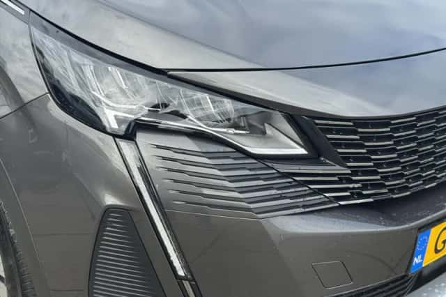 Peugeot 3008 (2024) thumbnail 8