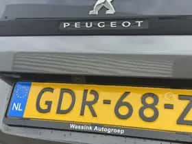Peugeot 3008 (2024) thumbnail 10