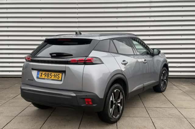 Peugeot e-2008 (2023) thumbnail 3
