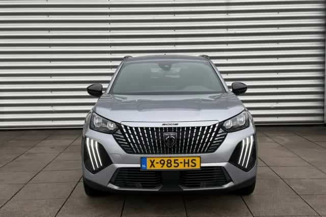 Peugeot e-2008 (2023) thumbnail 5
