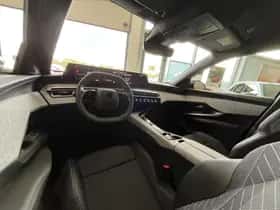 Peugeot 5008 (2024) thumbnail 19