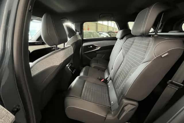 Peugeot 5008 (2024) thumbnail 20