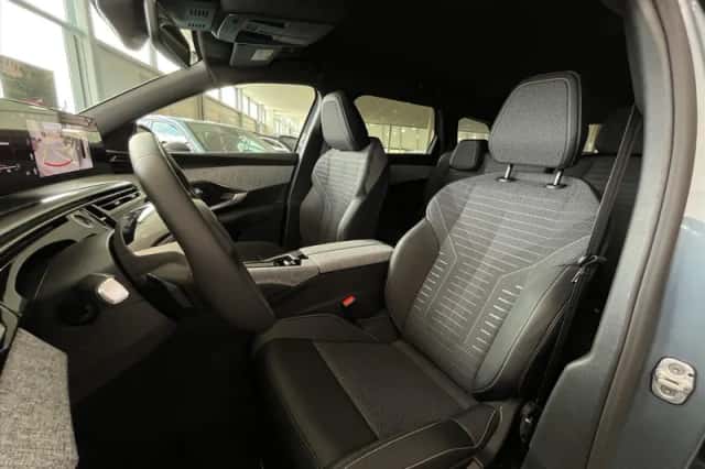 Peugeot 5008 (2024) thumbnail 21