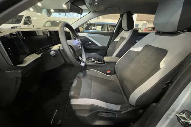 Opel Astra (2025) thumbnail 8