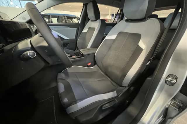 Opel Astra (2025) thumbnail 9