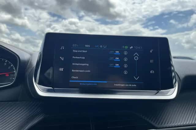 Peugeot 208 (2022) thumbnail 17