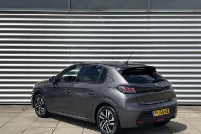 Peugeot 208 (2022) thumbnail 7