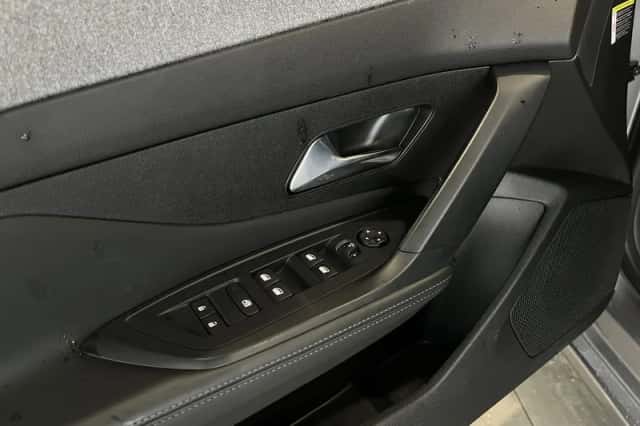 Peugeot 308 (2024) thumbnail 15