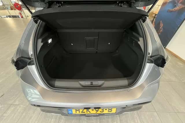 Peugeot 308 (2024) thumbnail 23