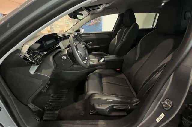 Peugeot 308 (2024) thumbnail 6