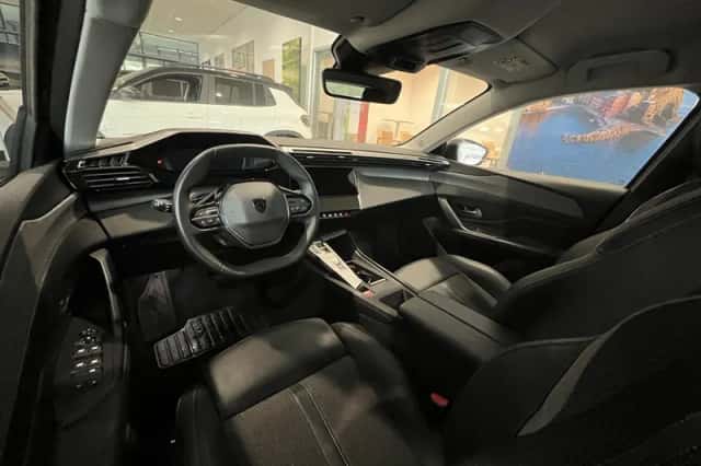 Peugeot 308 (2024) thumbnail 8