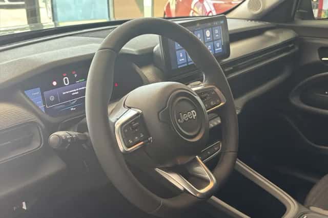 Jeep Avenger (2025) thumbnail 6