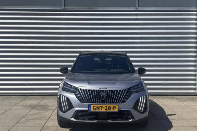 Peugeot e-2008 (2024) thumbnail 2