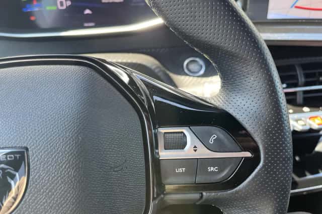 Peugeot e-2008 (2024) thumbnail 14