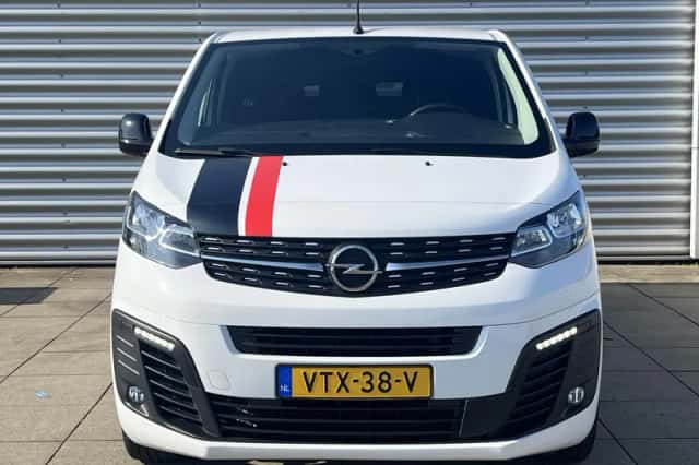 Opel Vivaro (2022) thumbnail 2
