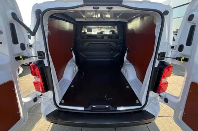 Opel Vivaro (2022) thumbnail 19