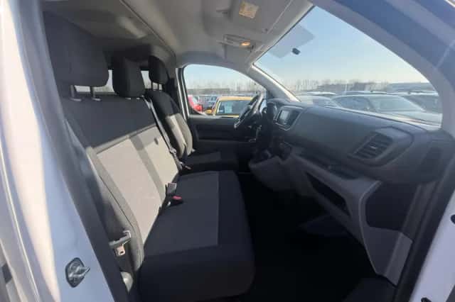 Opel Vivaro (2022) thumbnail 9