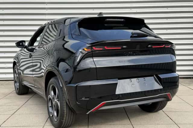 Alfa Romeo Junior (2026) thumbnail 4