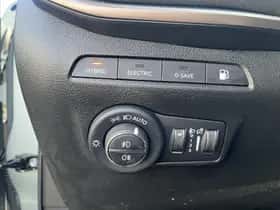 Jeep Compass (2022) thumbnail 16